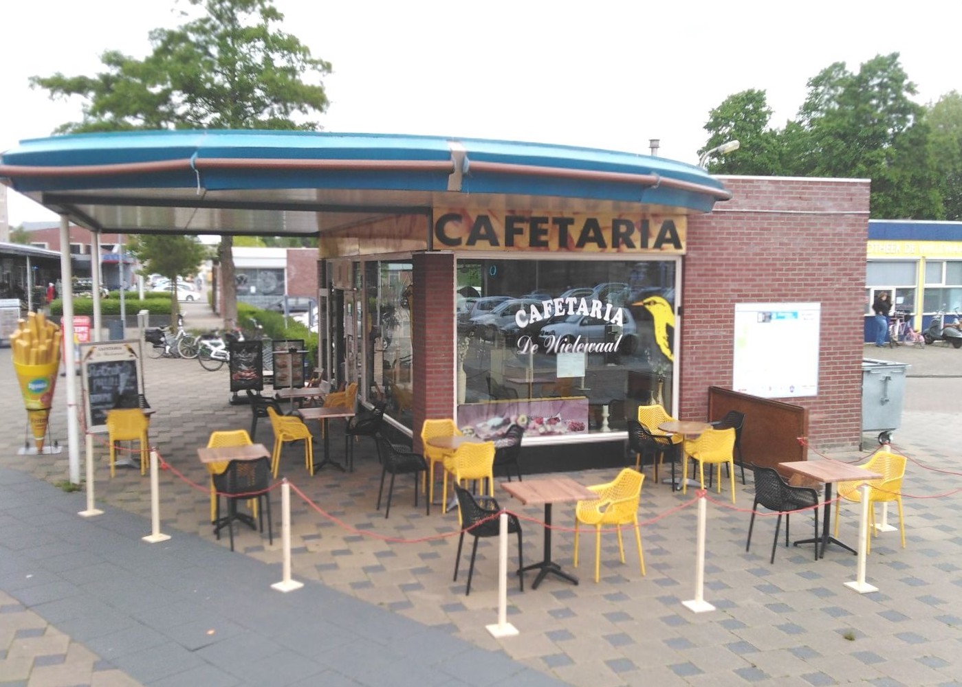 Cafetaria De Wielewaal in Hoogeveen