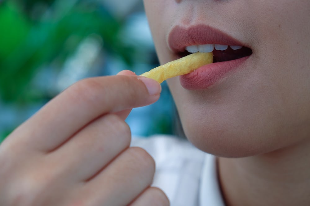 Vier grote steden en Ede willen stop op groei fastservicerestaurants