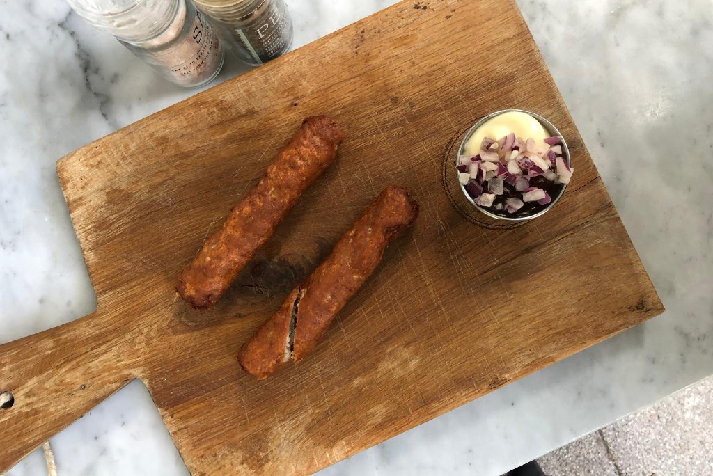 Chique frikandel 'Le Frique' ook bij Frietboutique