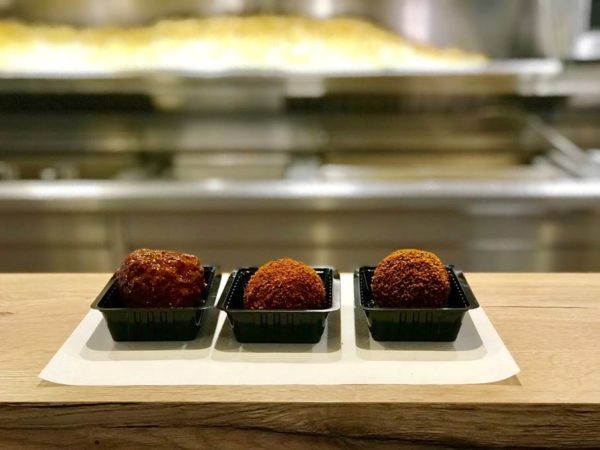 De drie gouden ballen van Cafetaria XL. Foto: Nederlands Frituurcentrum