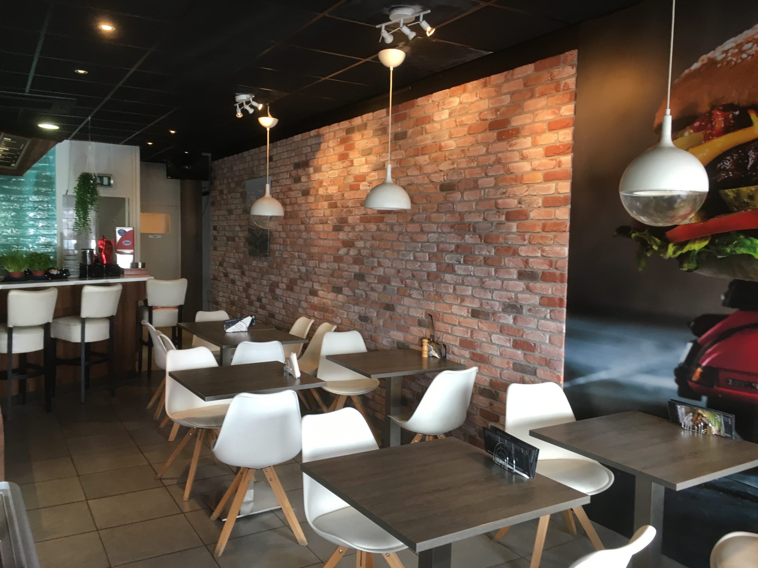 Family Naarden klimt uit diep dal en presenteert nieuwe uitstraling