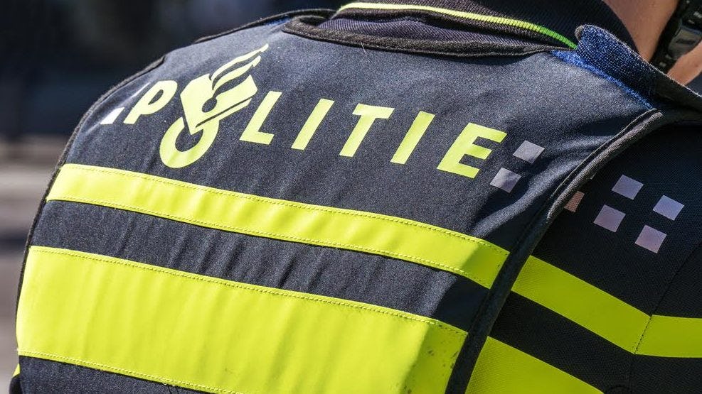 Illegaal feest in Amsterdams café beëindigd