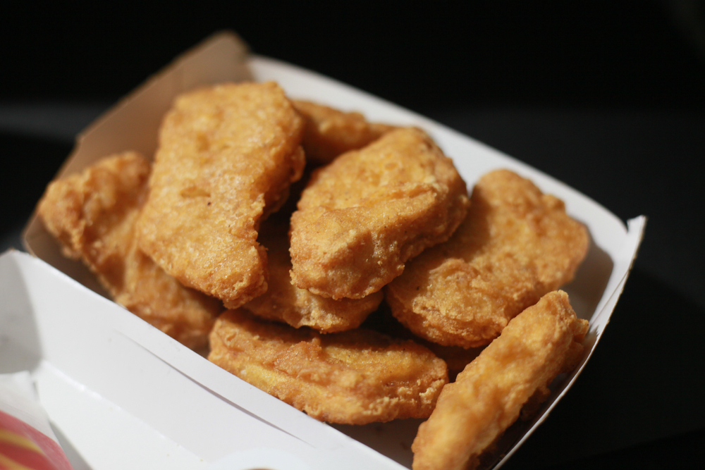 McDonald's-medewerkster ten onrechte ontslagen na het eten van kipnuggets