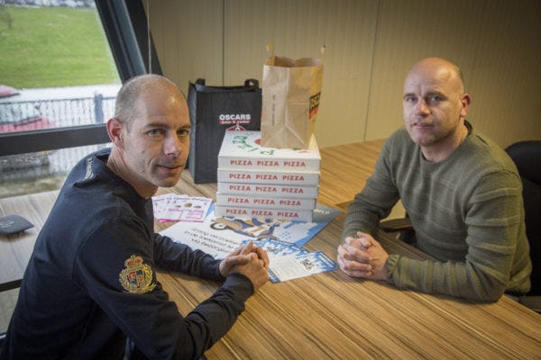 Hendrik (links) en Dirk de Gooijer van Bezorgland.nl. Foto: Jan Willem van Vliet