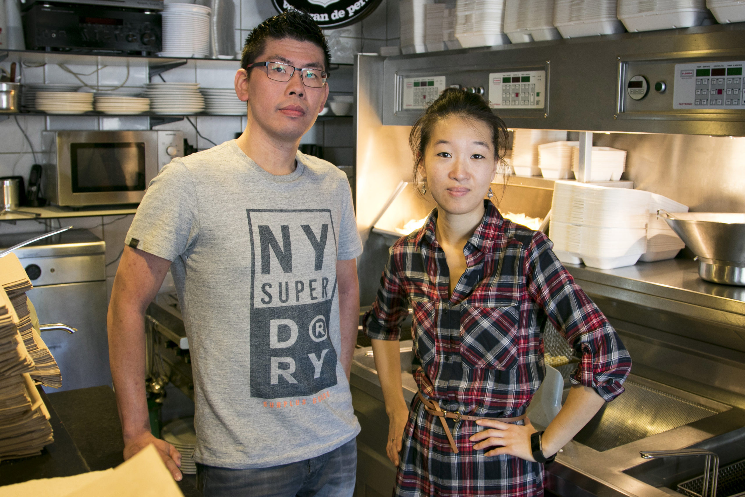 Ken Yong Hua en Liza Ng van Grandtaria Friet van Piet. Foto: Jan Willem van Vliet