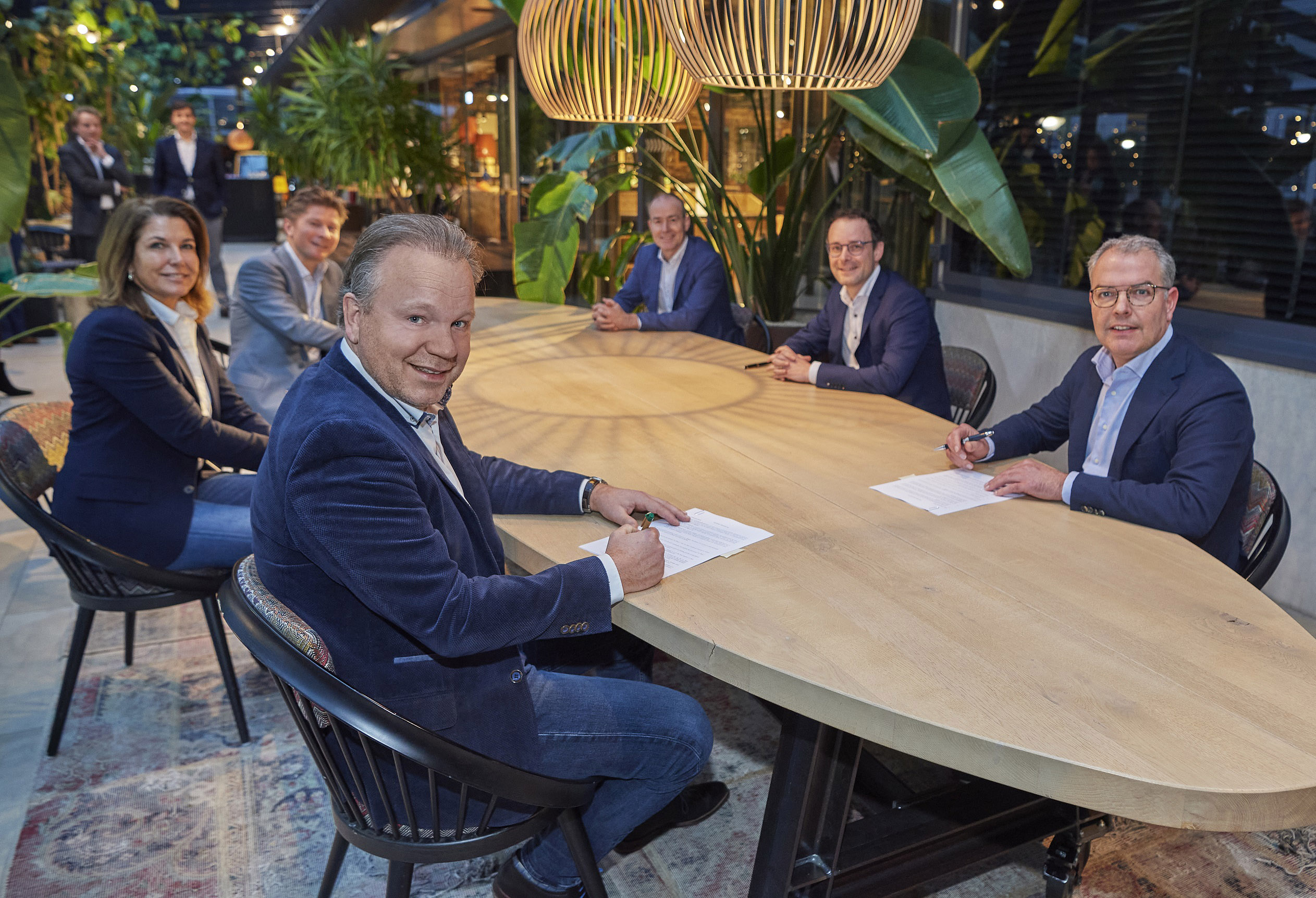 Jumbo en Vermaat ondertekenen overeenkomst La Place