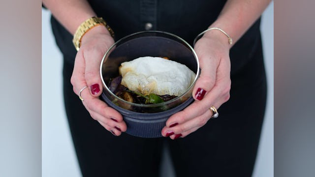 De 'broth' (bouillon) van Phood Kitchen.