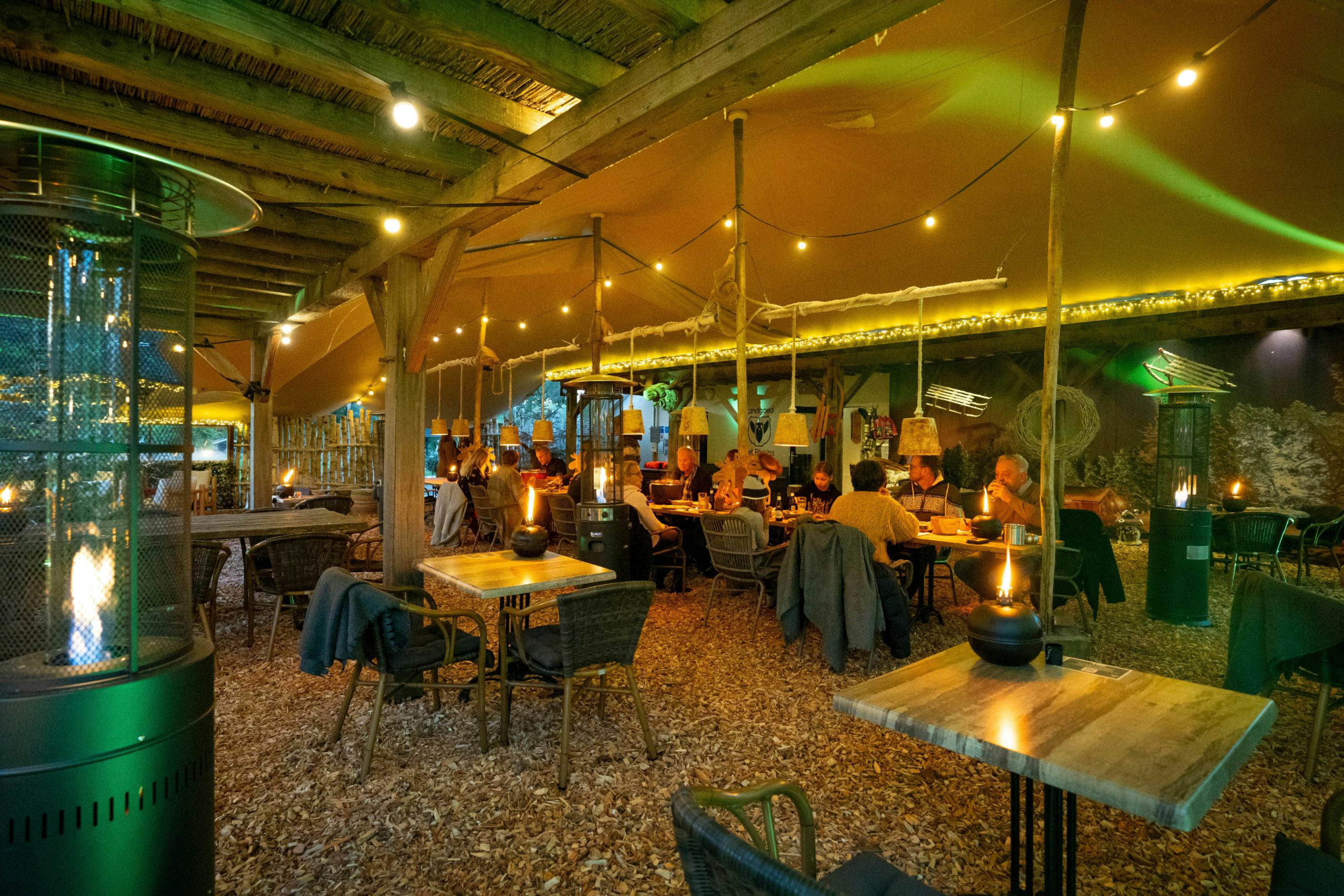 Winterterras van Landgoed Het Rheins.