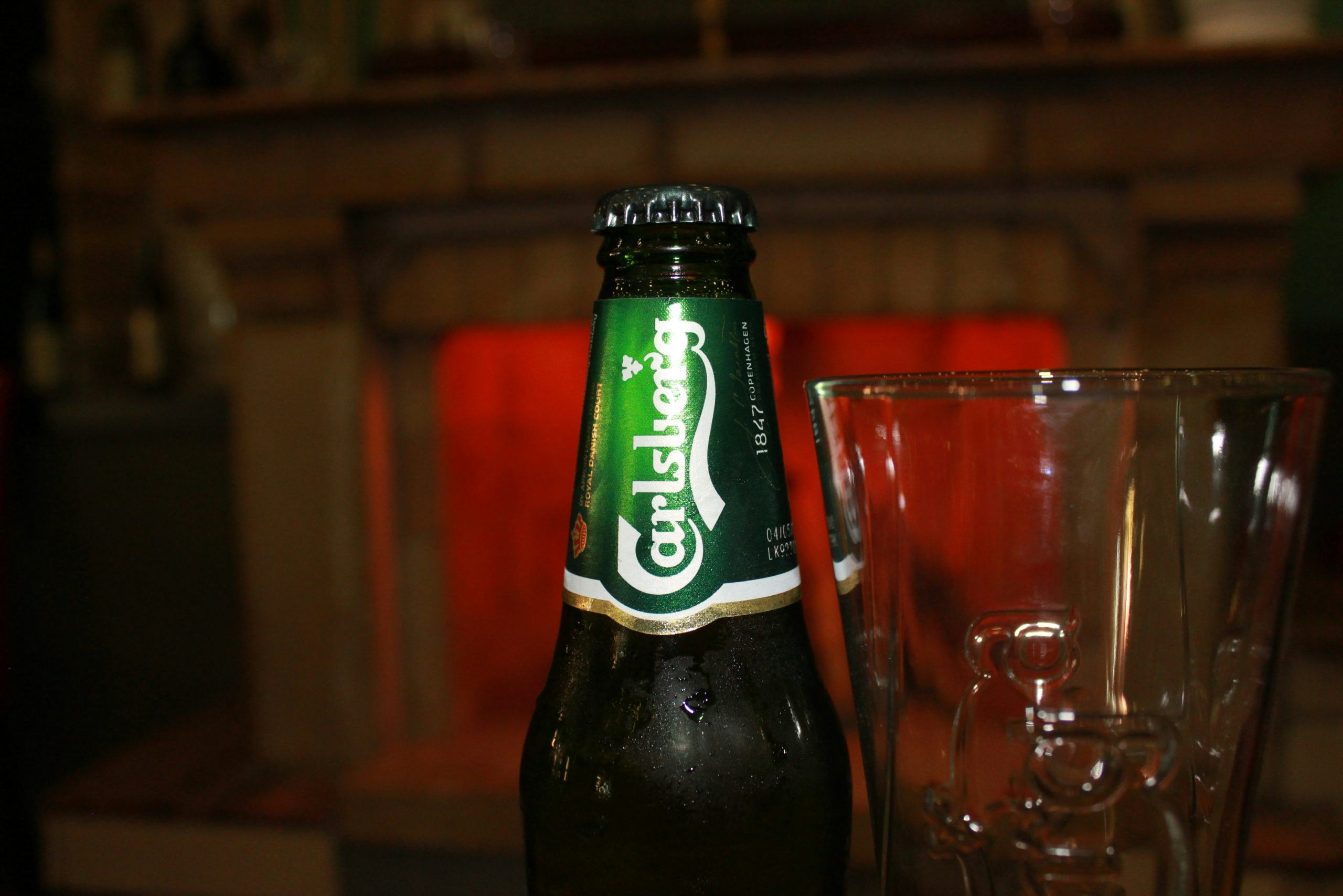Europese bierverkoop Carlsberg flink omlaag door lockdowns