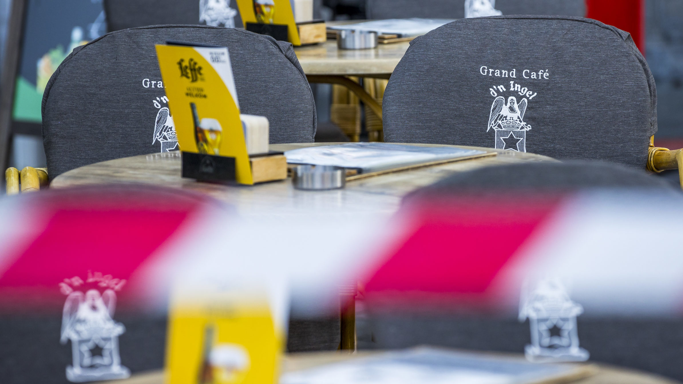 Belg mag met meer mensen buiten afspreken, terras blijft dicht