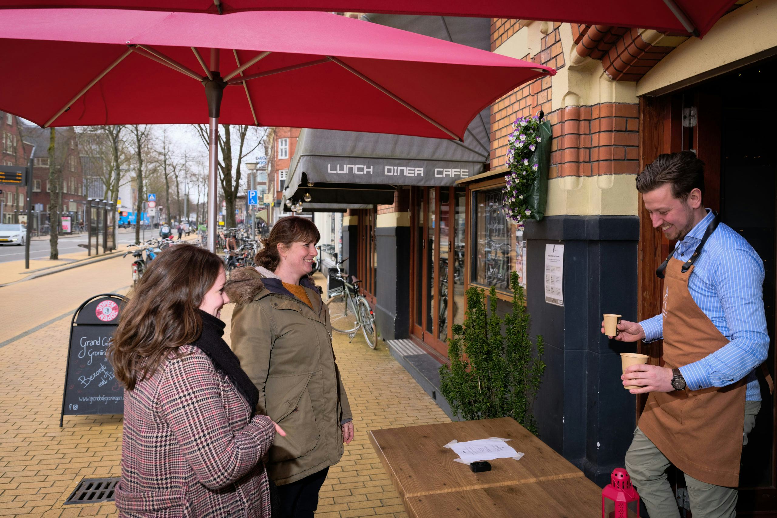 Restaurants en cafes konden en grote delen van 2020 alleen omzet maken met to go.