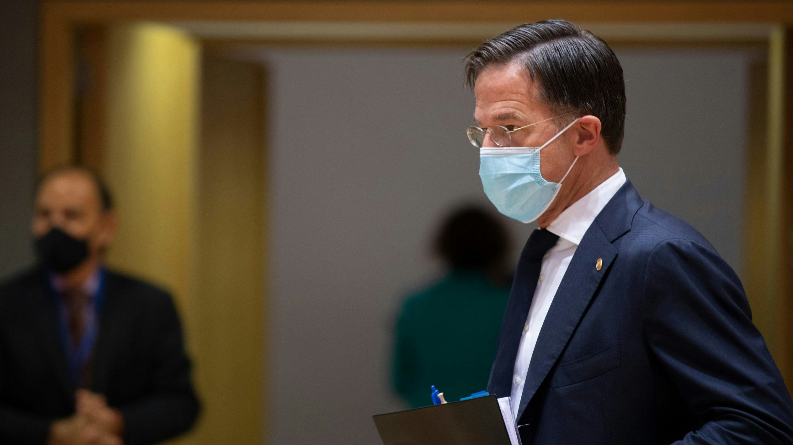 Mark Rutte: 'Boete of risico op sluiting wanneer controle vaccinatiestatus niet goed zit'