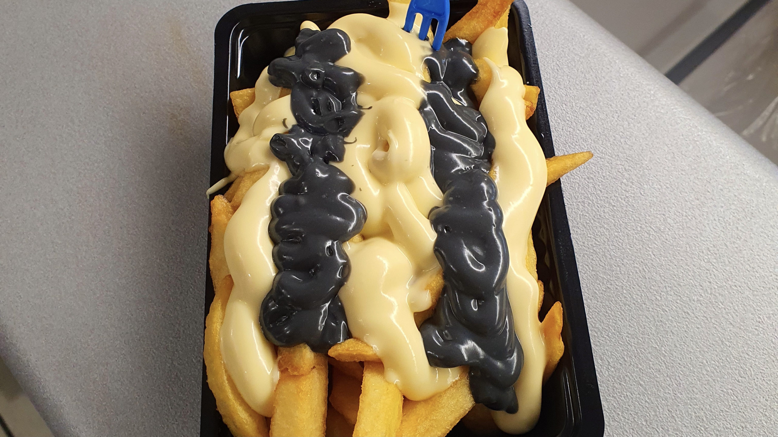 Snackbar 't Beumertje steunt bekerfinalist Vitesse met eigen frietje