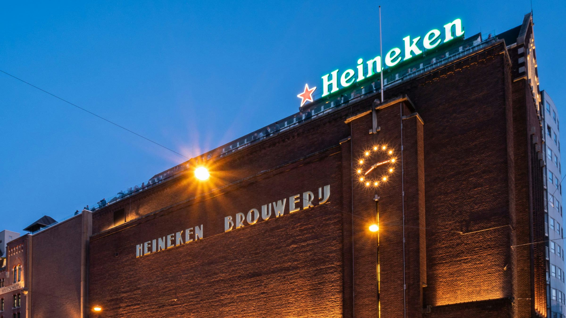 Aandeelhouders Heineken akkoord met vertrekpremie Van Boxmeer, ondanks kritiek