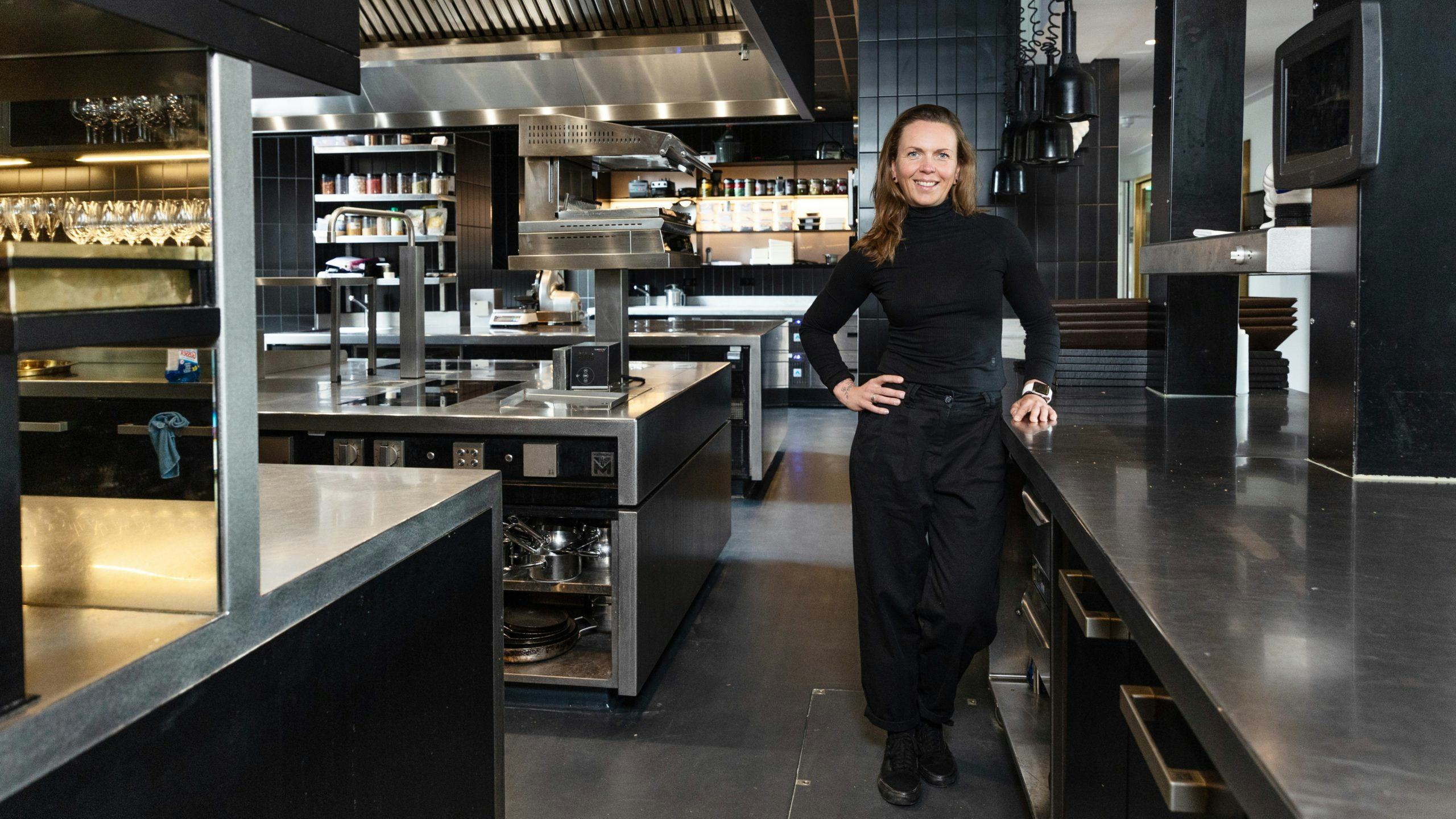 Mathilde van der Weerd, eigenaar van de succesvolle dark kitchen Falafellow in Amsterdam (niet de keuken op de foto) - Foto: Herbert Wiggerman.