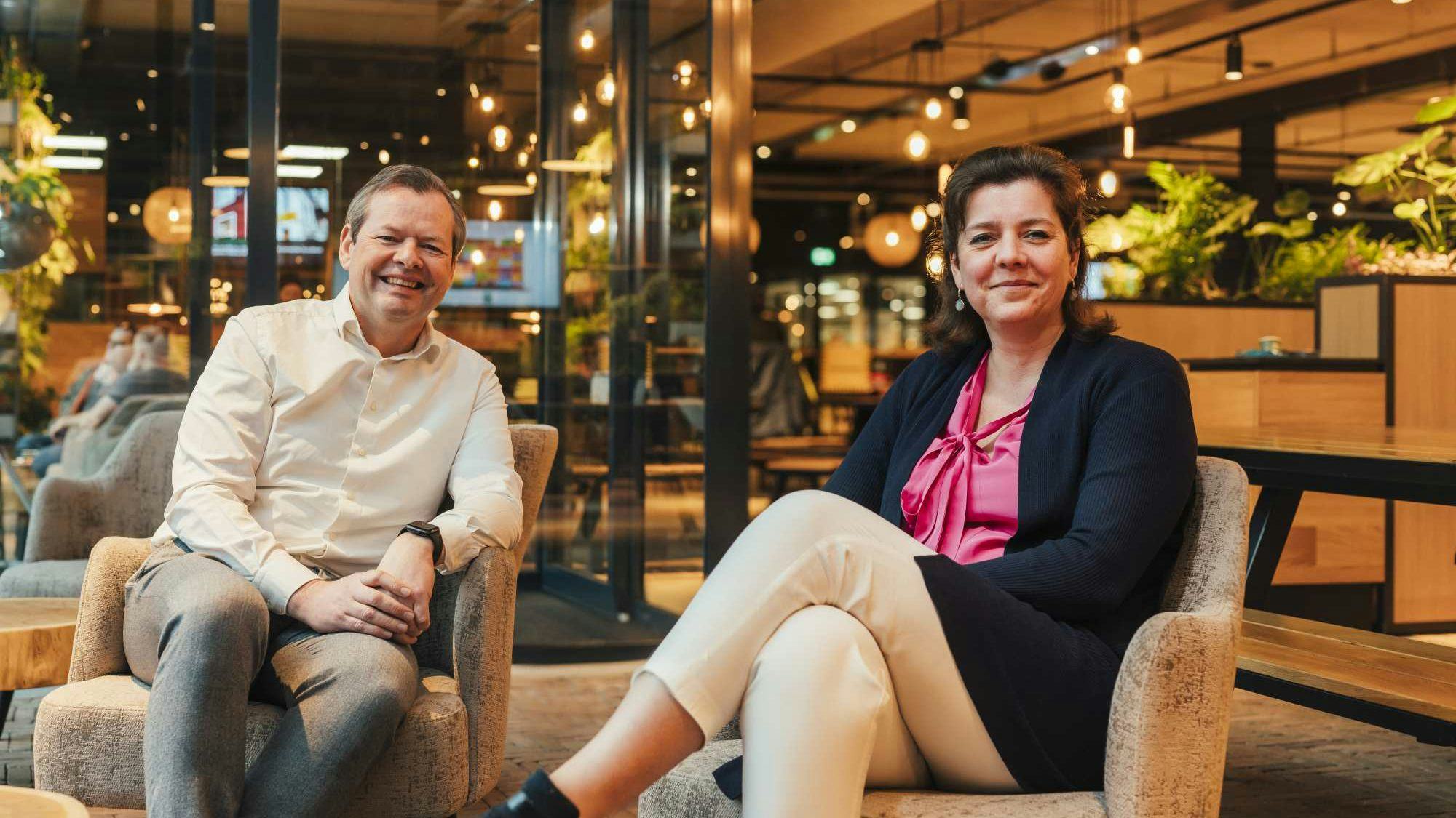 Dries Bögels (directeur Foodservice Nederland) en Hanna Polman (manager Customer Solutions).