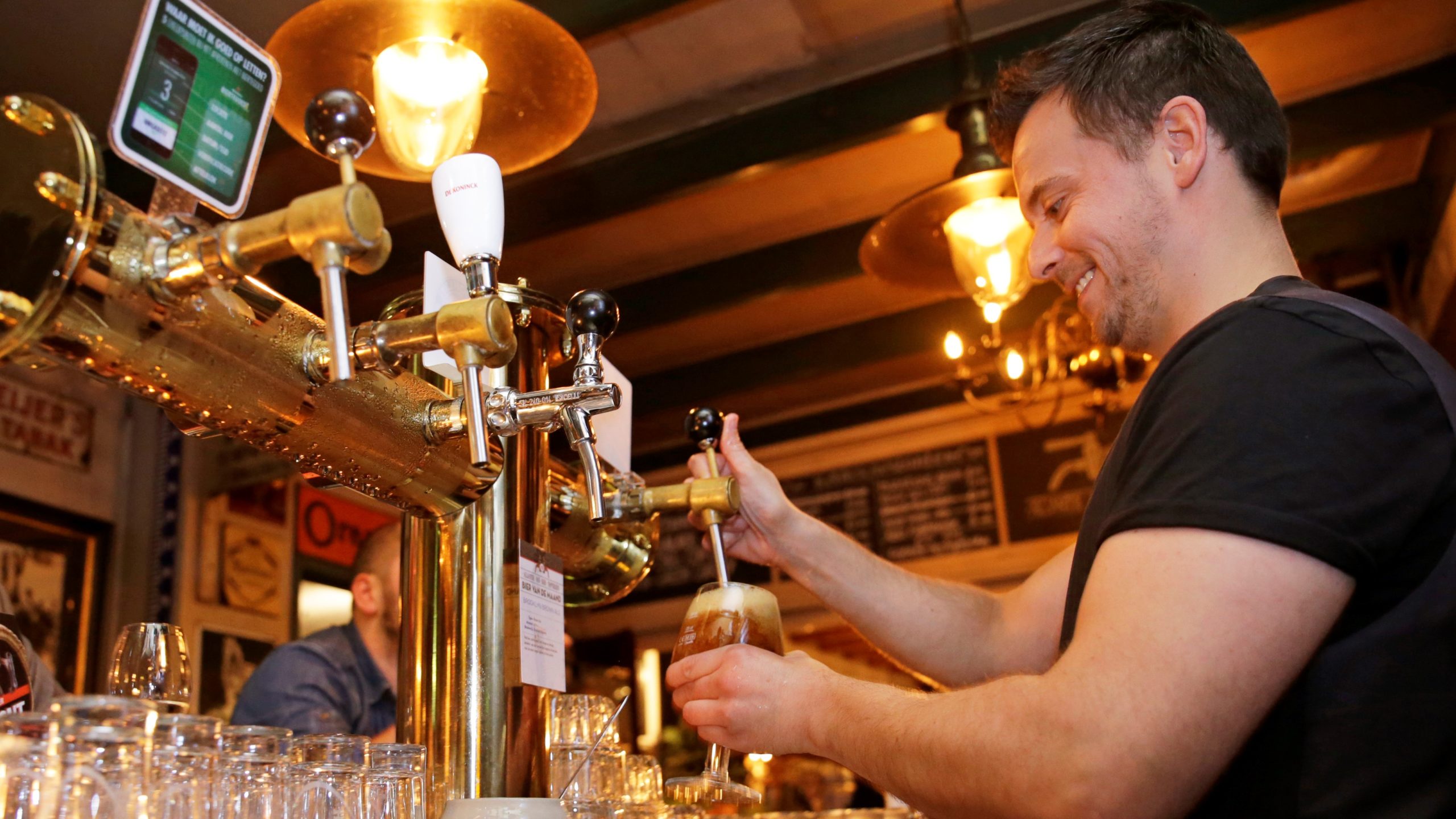 'Personeelstekort horeca wordt in september nog veel groter'