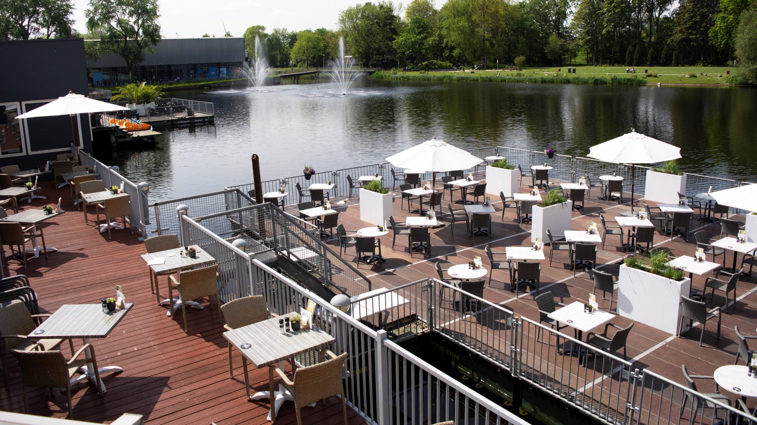 72 extra couverts óp het water voor Fletcher hotel