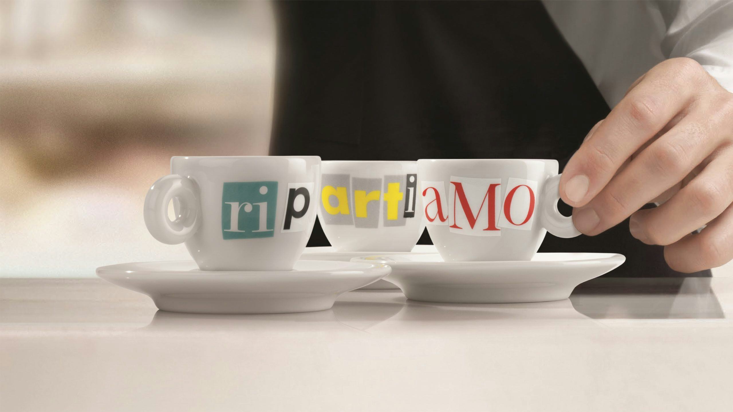 Illy deelt gratis espresso's uit om heropening horeca te vieren