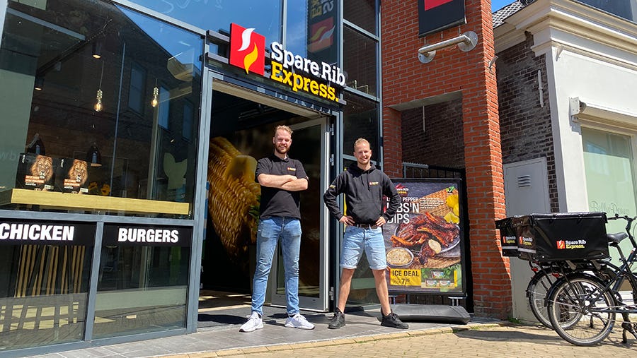 Broers van der Wende openen tweede Spare Rib Express bezorgrestaurant