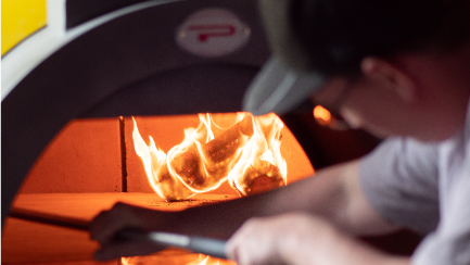 Pizzabar Bombari opent haar deuren op vaste locatie