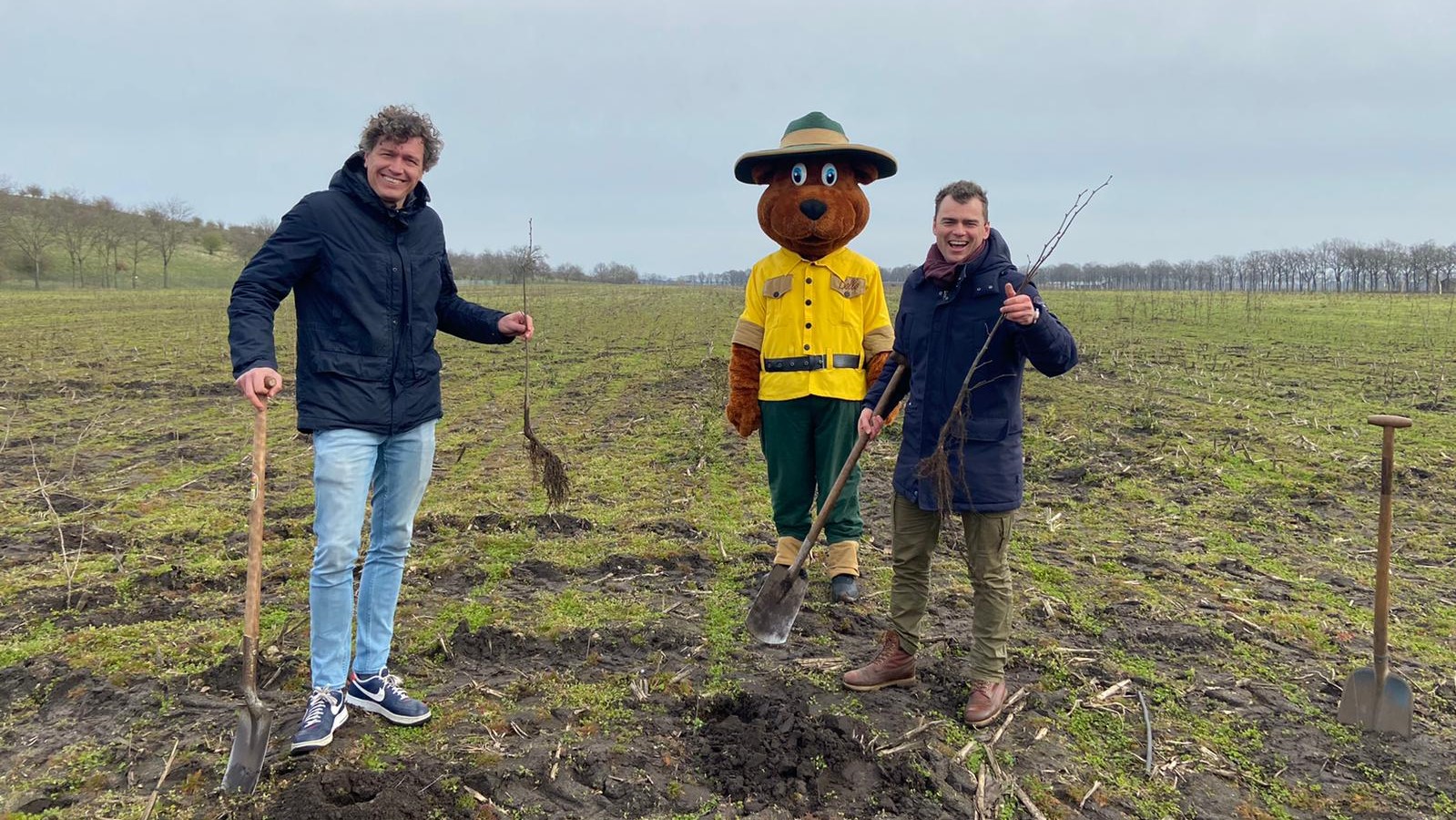 Landal GreenParks doneert bomen voor nieuw bos