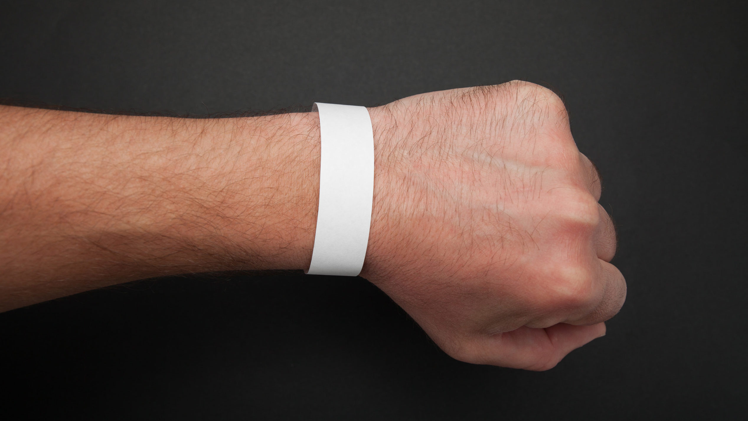 Burgemeesters positief over polsbandjes voor QR-code