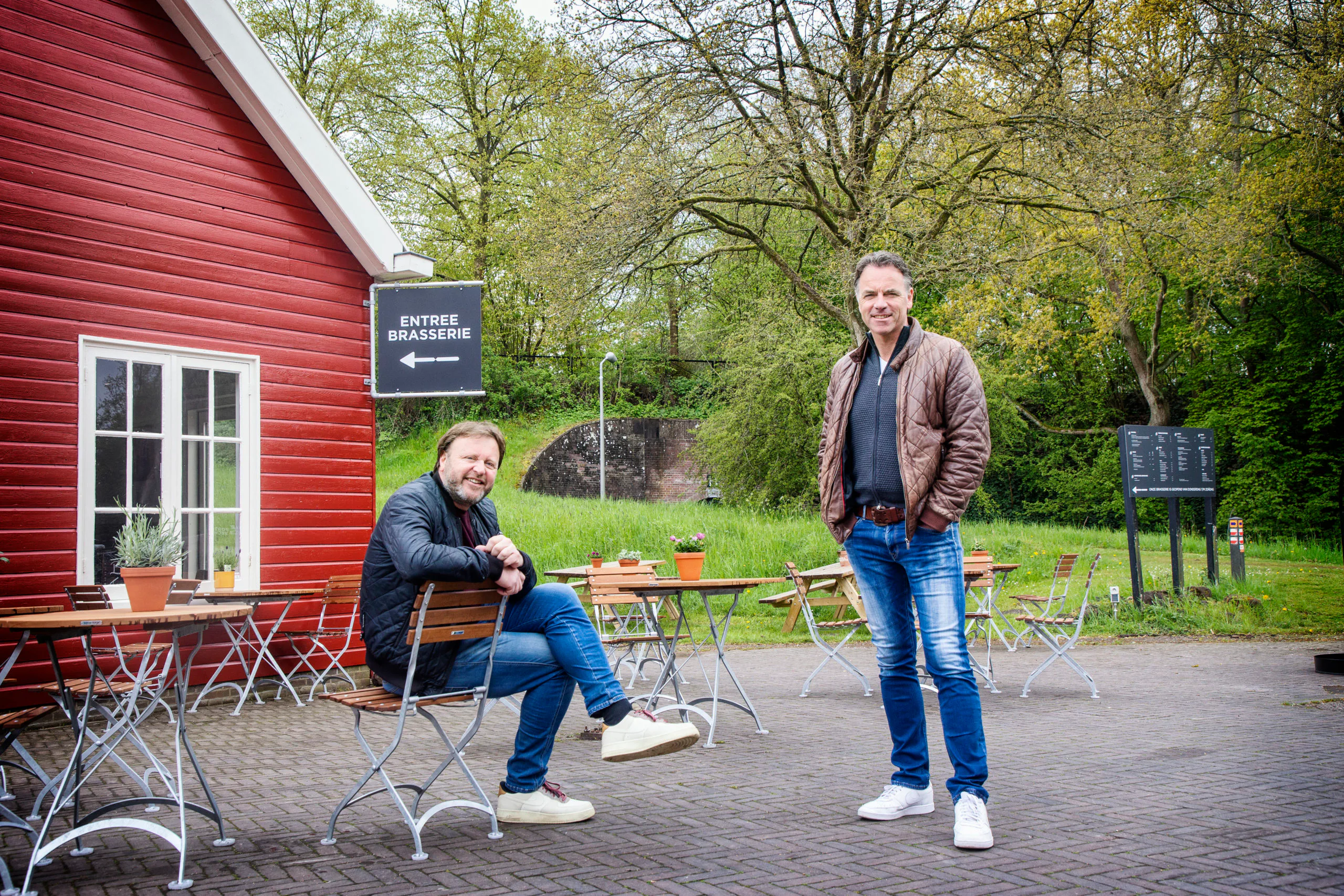 De boers Rob Peek (links) en Marco Peek (rechts) van BHG: 'Cadeaubon verkopen vind ik een groot compliment.'