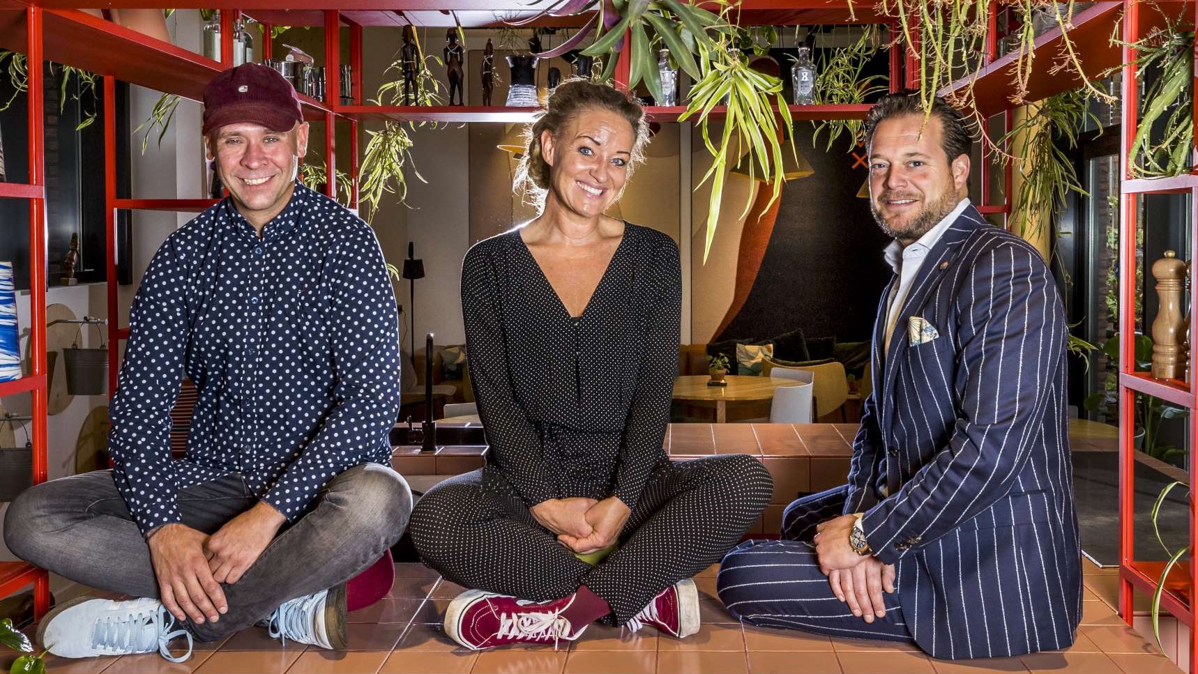 Het team achter 'Glostel' The Green Elephant in Maastricht. Vlnr: Olaf Bertholet, Debbie Pool en Rino Soeters - foto's: Marcel van Hoorn