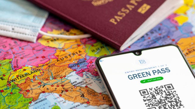 Oostenrijk voert vaccinatieplicht in, heel het land in lockdown