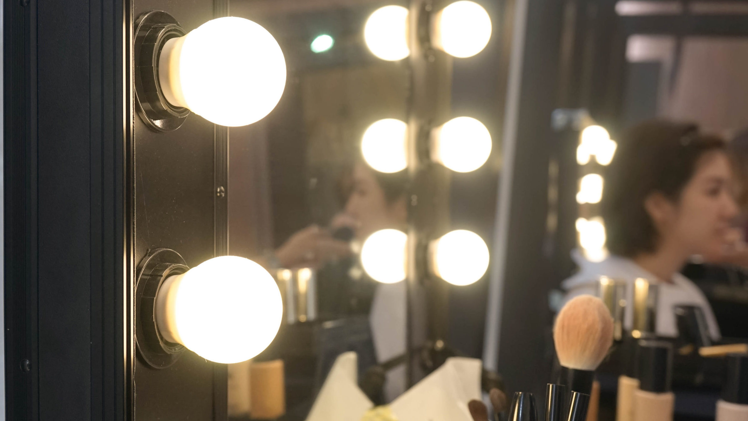 Cultuursector ook in opstand: tientallen theaters worden woensdag kapsalon