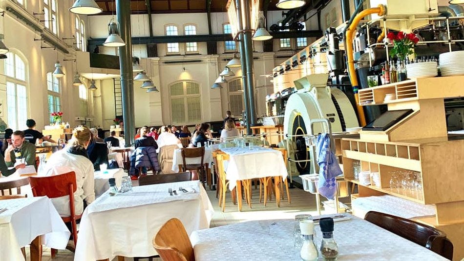 Café-Restaurant Amsterdam weert contant geld na gewapende overval