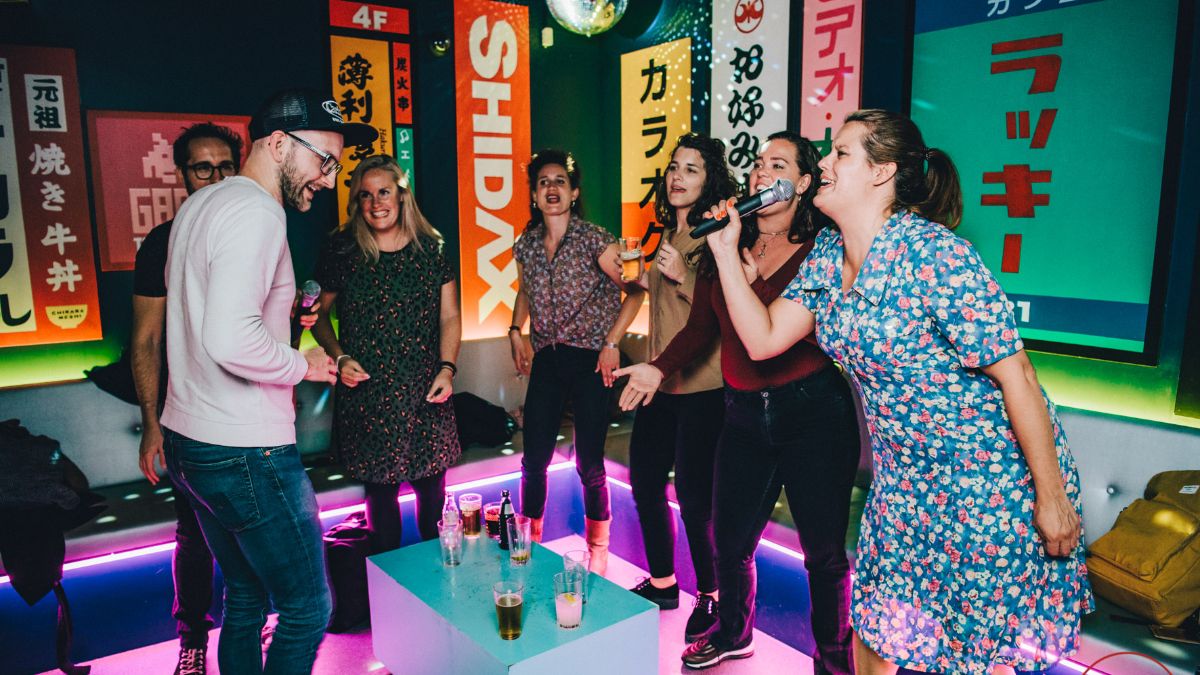 Shinjuku booth (15 pers.) in Duke of Tokyo Amsterdam. Foto: Janneke Nooij