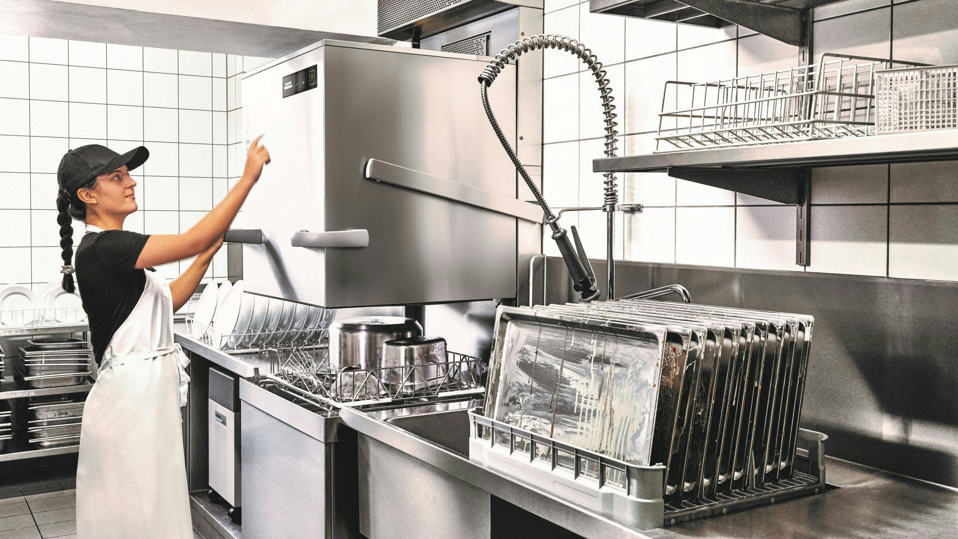 Serviesgoed en gereedschappen wassen in één vaatwasmachine