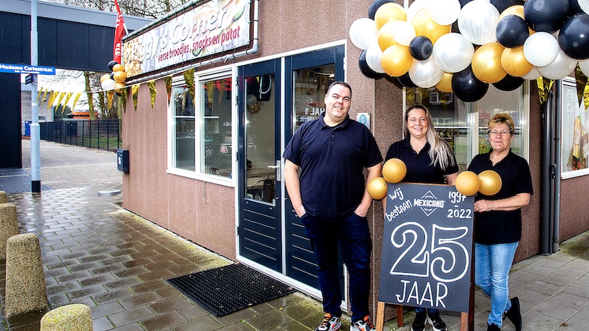 Echtpaar 25 jaar achter de frituur: 'Ooit gehaktbal naar me gegooid'