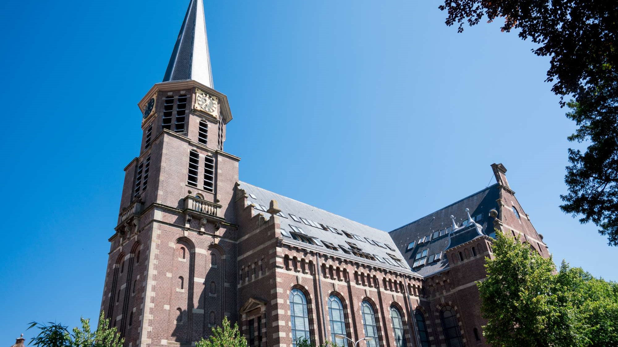 Heavens Hotel en The Saint Restaurant in Hoorns kerkgebouw