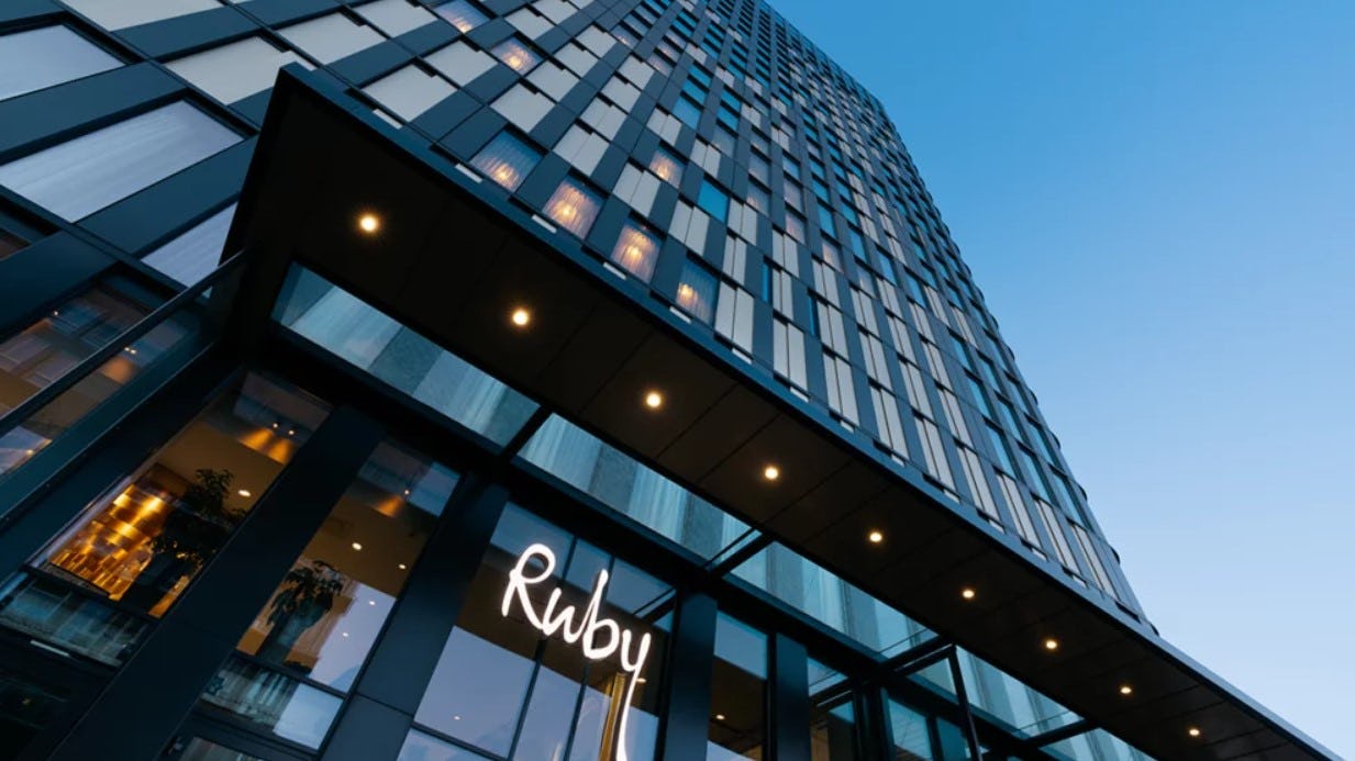 Voormalig QO hotel heropent onder nieuwe naam