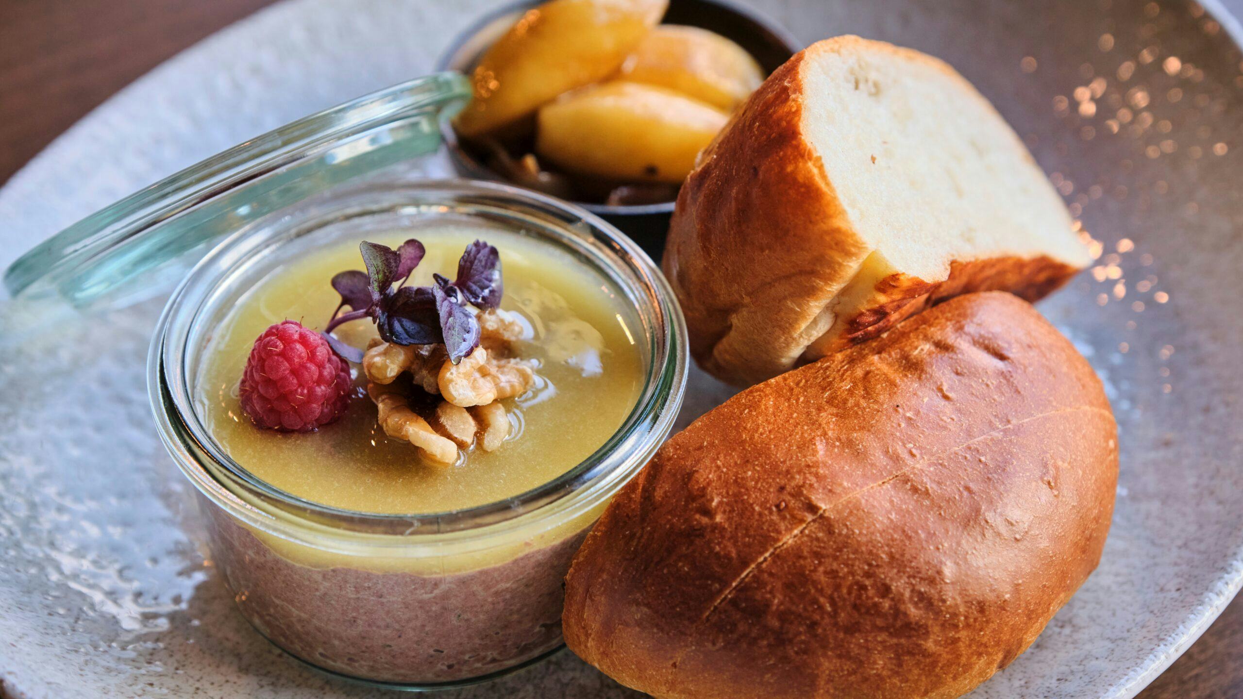 Amare: fine-dining én grote stadskantine met plant-based menu