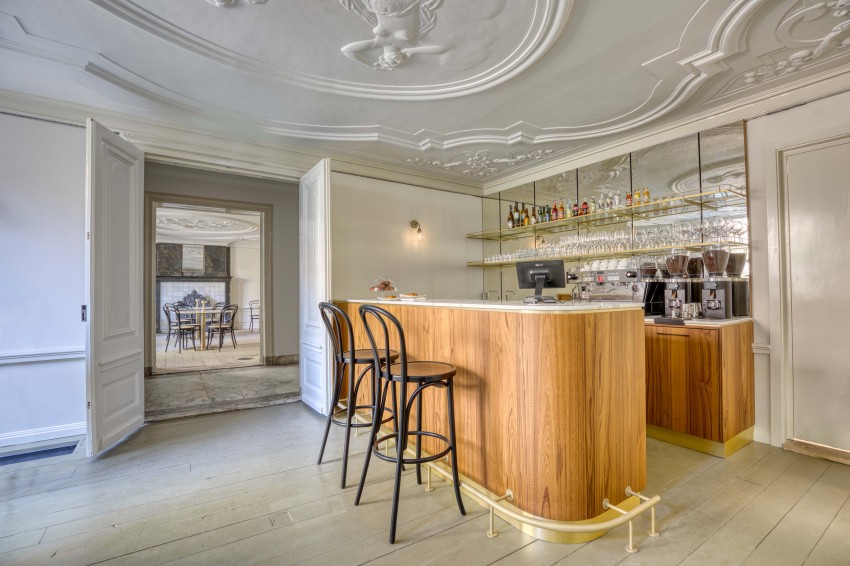 Bar Vasari opent in souterrain 17de eeuws grachtenpand