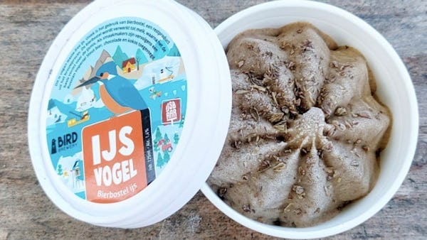Bierbrouwer en ijsmaker maken vegan ijs van bierbostel