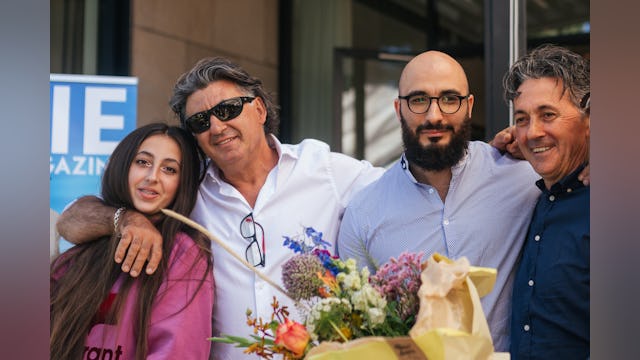winnaar Publieksprijs Italië Magazine Restaurant van het jaar 2022: Van links naar rechts: onbekend, Adriano Raimondi, Fabio Borchetta en Antonio Raimondi van Raimondi’s Villa Rozenrust. Fotografie: Friso Boven