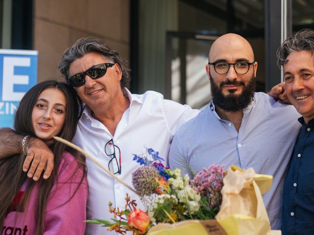 winnaar Publieksprijs Italië Magazine Restaurant van het jaar 2022: Van links naar rechts: onbekend, Adriano Raimondi, Fabio Borchetta en Antonio Raimondi van Raimondi’s Villa Rozenrust. Fotografie: Friso Boven