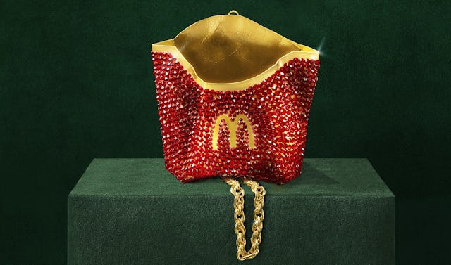 nep Beschietingen Spaans McDonald's lanceert collectie juwelen gemaakt van zwerfafval