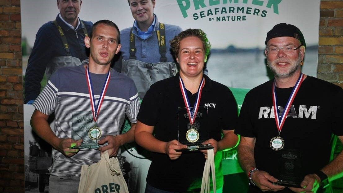 Manuela Kriekaard eerste vrouwelijke winnaar NK Oestersteken