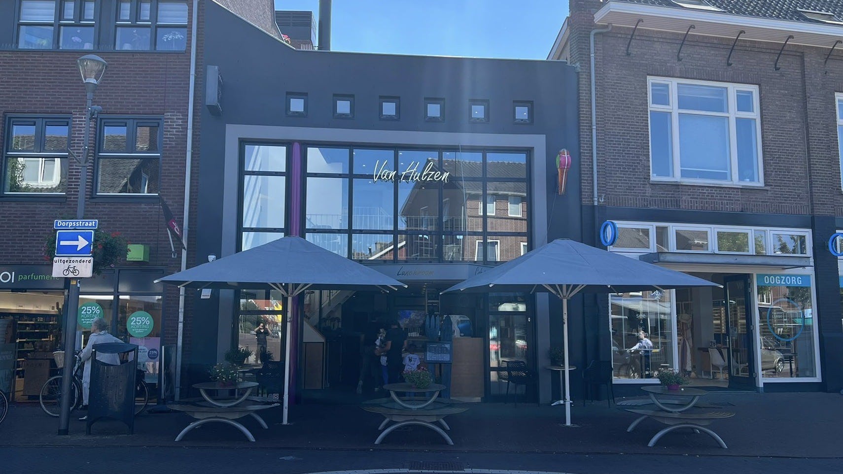 Van Hulzen in Elst onder nieuwe eigenaren verder als Bakhuus