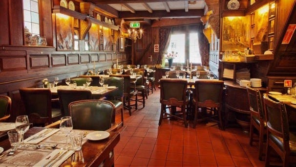 Wéér een restaurant dat, na 46 jaar, stopt en inventaris veilt