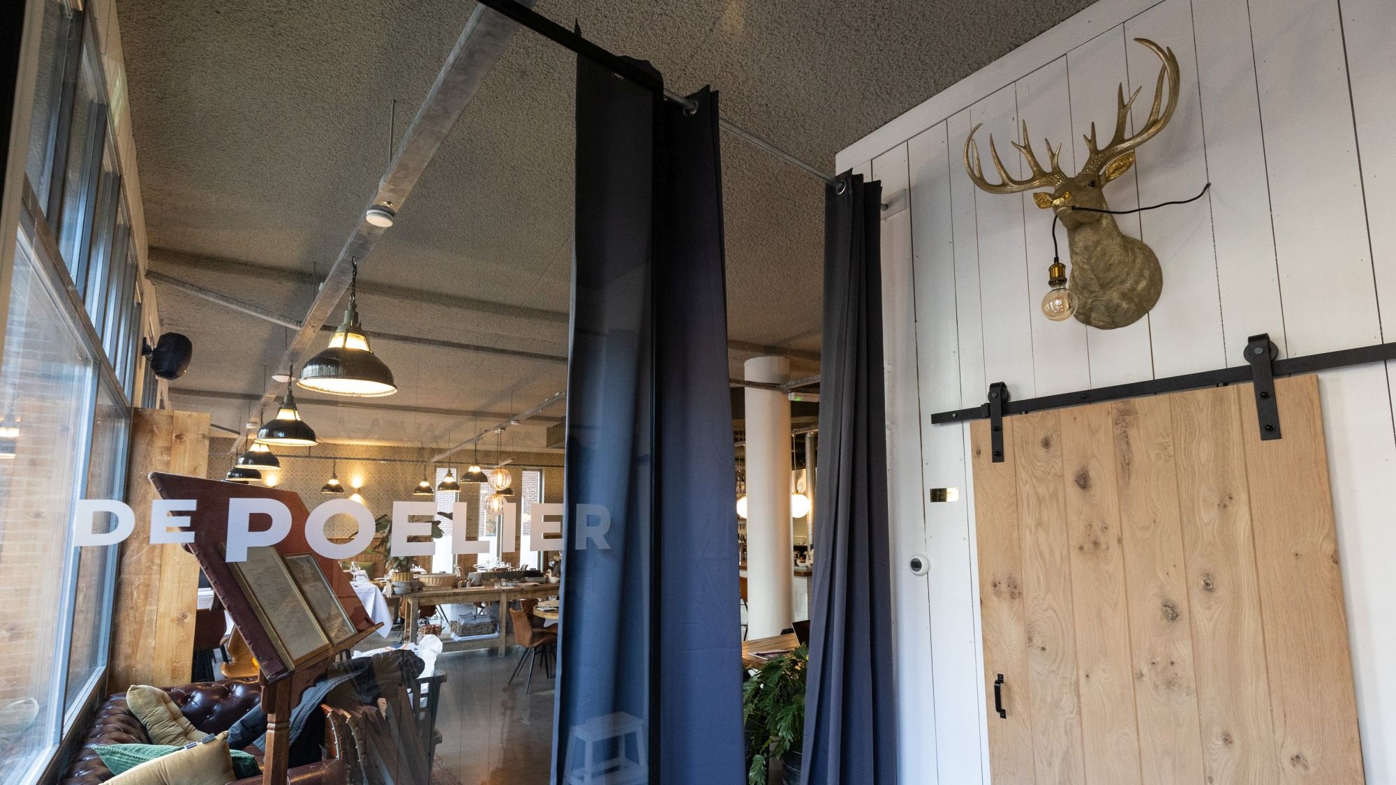 AMSTELVEEN - Restaurant De Poelier. Foto: Diederik van der Laan / Dutch Photo Agency