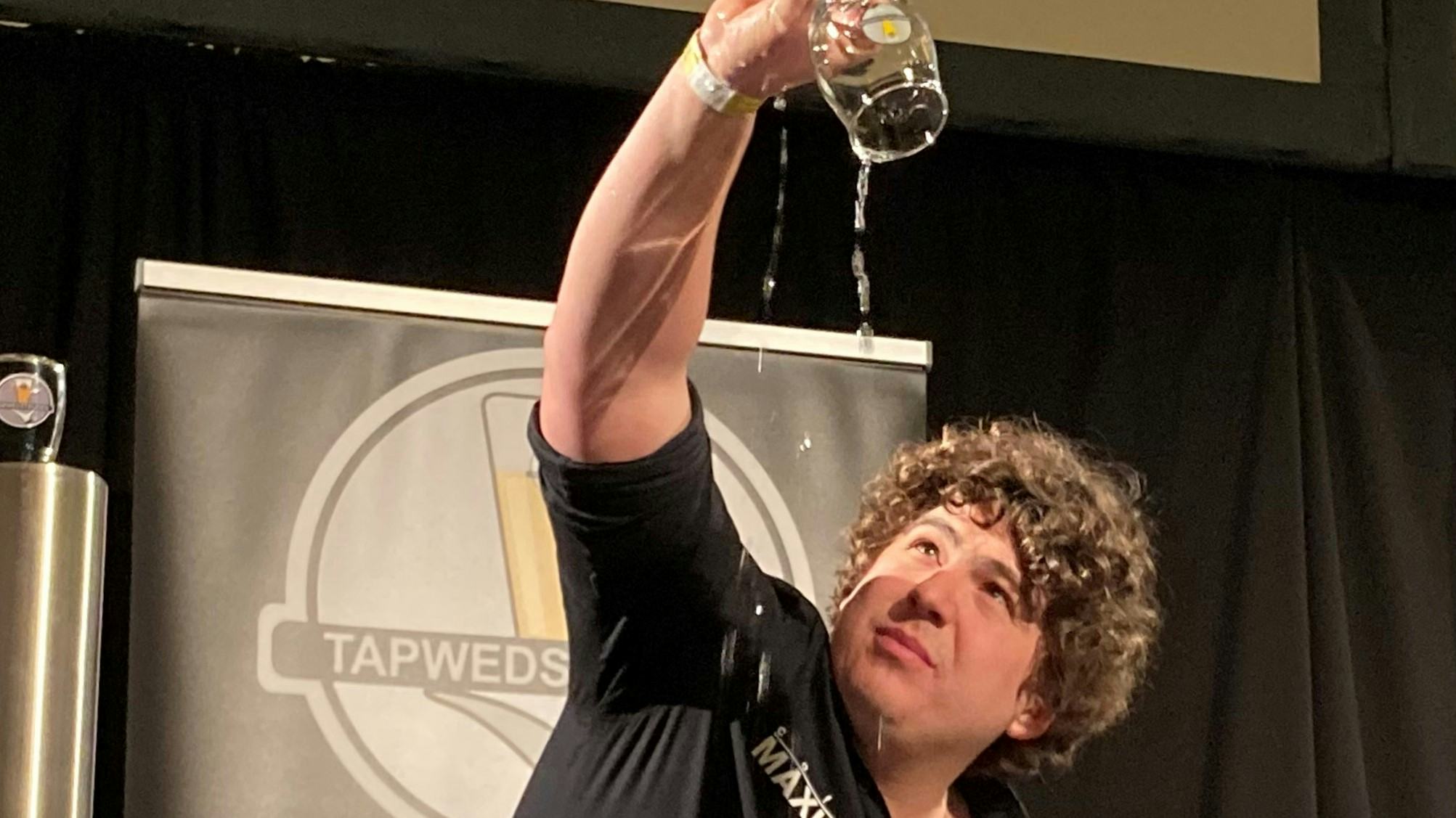 Kris Gerrits wint NK Biertappen op Horecava 2023