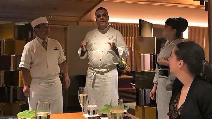 Sterchef Conrado Tromp kookt Kaiseki-stijl in Osaka
