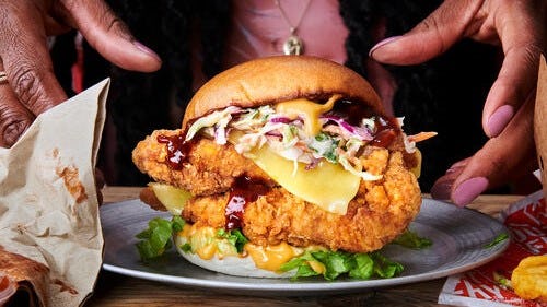 Taster komt met 'delivery-first' foodmerk Out Fry naar Nederland